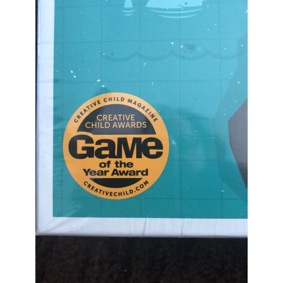 Sneaky Statues of Easter Island Family Group Board Game Award of the Year - Picture 2 of 7